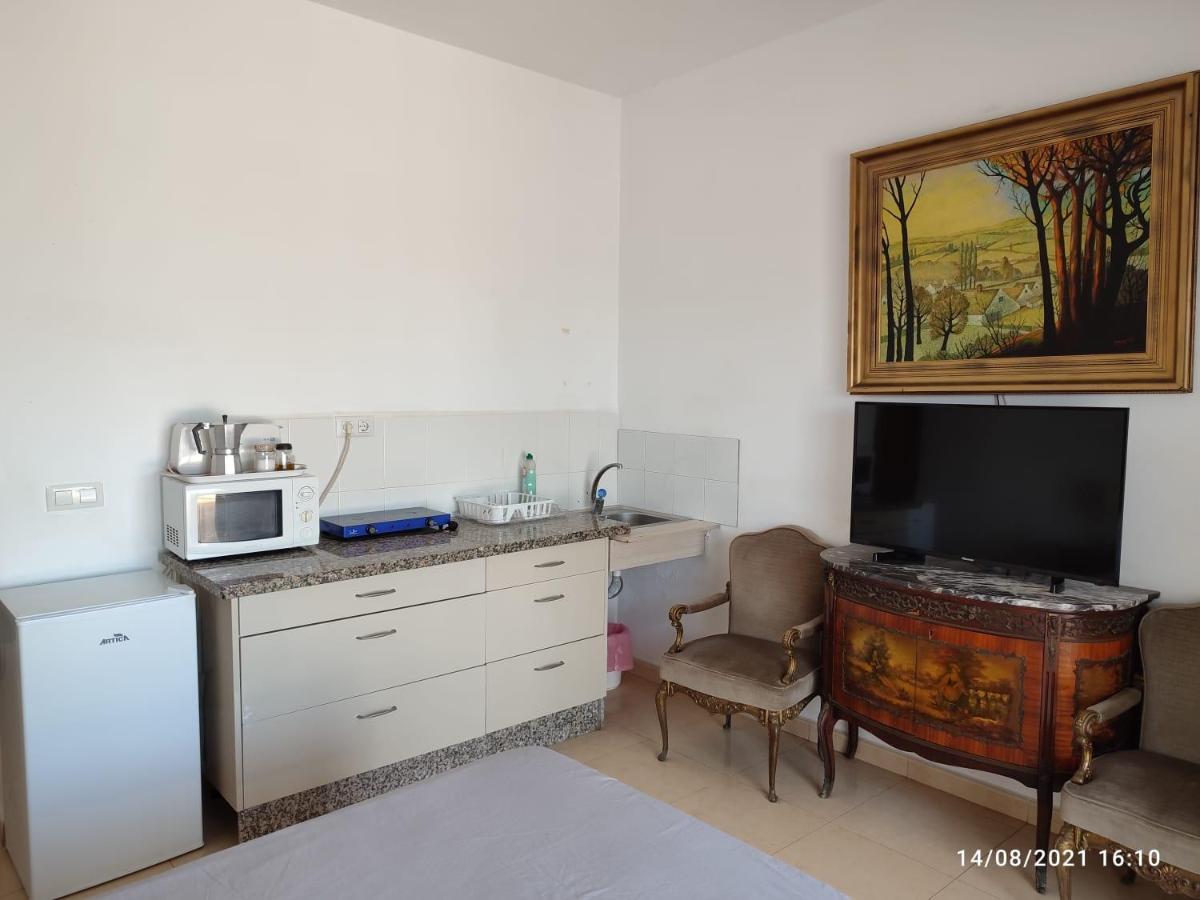 Bluemar Guest House Almería Room photo